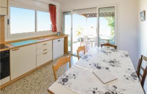 Appartements Beautiful apartment in Calvi with 3 Bedrooms : photos des chambres