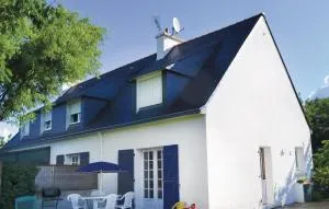 Nice Home In Pleuven With Wifi - Kervénos