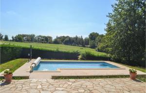 Maisons de vacances Lovely Home In Savignac-Ledrier : photos des chambres