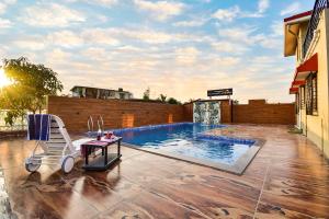 The Majestic Villa by 23 VillaStay - Private Pool & Garden