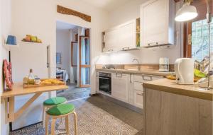 2 Bedroom Lovely Apartment In Rimini