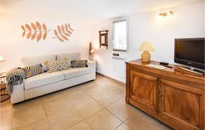Appartements Nice apartment in Caumont-sur-Durance with WiFi and Outdoor swimming pool : photos des chambres