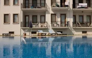 Karaburun Konak Hotel - 卡拉布伦