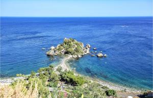 Lovely Home In Acicatena With Wifi