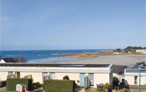 Appartements Amazing apartment in Trevou Treguignec with 1 Bedrooms and WiFi : photos des chambres