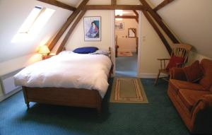 Maisons de vacances 2 Bedroom Beautiful Home In Embry : photos des chambres