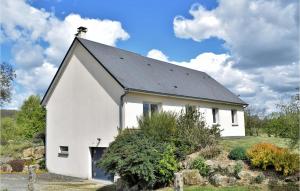 Cozy Home In Montchamp With Kitchen