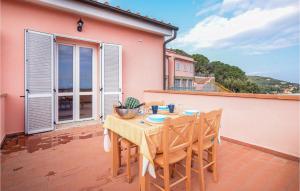 2 Bedroom Gorgeous Home In Cavo
