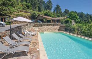 Maisons de vacances Nice Home In Les Vans With 3 Bedrooms, Heated Swimming Pool And Wifi : photos des chambres