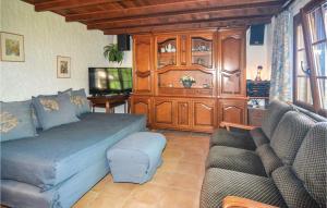 Maisons de vacances Nice Home In Les Vans With 3 Bedrooms, Heated Swimming Pool And Wifi : photos des chambres