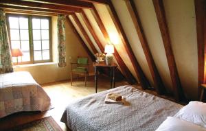 Maisons de vacances 3 Bedroom Gorgeous Home In Fleurac : photos des chambres
