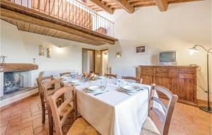 Nice Apartment In Larciano Pt