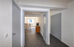 Appartements Awesome apartment in Vinca w/ 2 Bedrooms : photos des chambres