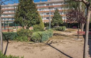1 Bedroom Amazing Apartment In Blanes