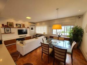 Apartment Arpoador Comfort - 3Qtos - Internet Fibra 200Mbps - 150m da Praia do Arpoador 300m e da de Ipanema e Copacabana