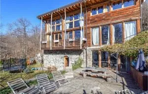 4 Bedroom Lovely Home In Cedegolo - Valle