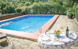 Awesome Home In El Gastor