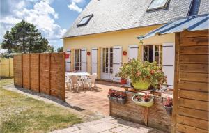 Maisons de vacances Holiday home Cleder ST-1626 : photos des chambres