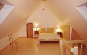 Maisons de vacances Amazing home in Minihy Treguier with 1 Bedrooms and WiFi : photos des chambres