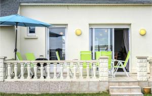 Maisons de vacances Gorgeous Home In Quinville With Kitchen : photos des chambres