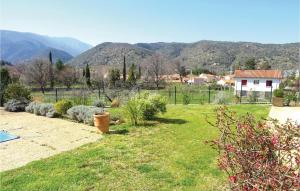 Maisons de vacances Amazing Home In Prades With 5 Bedrooms, Private Swimming Pool And Outdoor Swimming Pool : photos des chambres