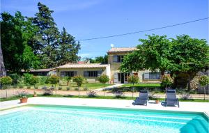 obrázek - Stunning Home In S,quentin-la-poterie With 4 Bedrooms, Wifi And Outdoor Swimming Pool