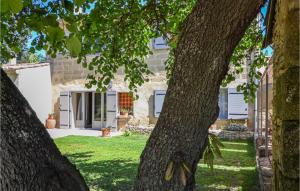 Maisons de vacances Stunning home in S,Quentin-La-Poterie with 4 Bedrooms, WiFi and Outdoor swimming pool : photos des chambres