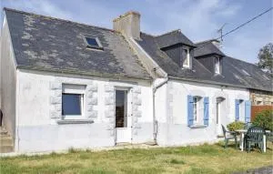 2 Bedroom Lovely Home In Kerbors - Kerbors