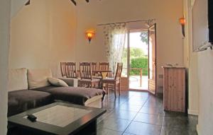 Beautiful Home In Venzolasca With Wifi