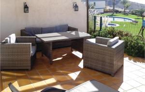 Cozy Home In Finestrat With Wifi