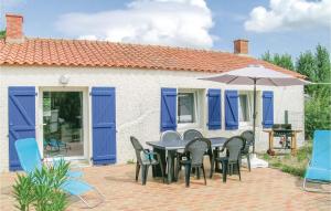 Maisons de vacances Nice home in St Urbain with 1 Bedrooms and WiFi : photos des chambres