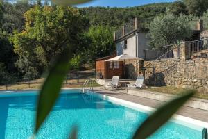 La Bandita - antica casa di campagna toscana con piscina, WIFI e splendida vista