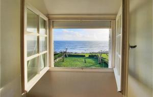 2 Bedroom Lovely Home In Plouhinec