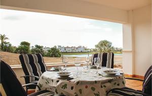 2 Bedroom Lovely Apartment In Roldan