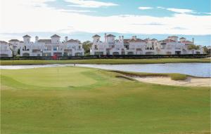 2 Bedroom Lovely Apartment In Roldan