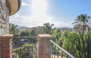 Stunning Home In Saline Ioniche