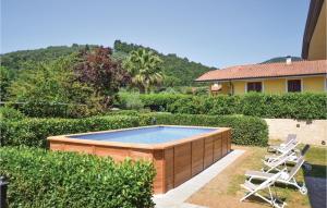 3 Bedroom Nice Home In Camaiore