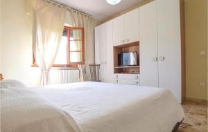 Cozy Apartment In Piano Di Mommio