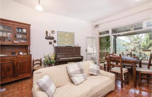2 Bedroom Awesome Home In Piediluco