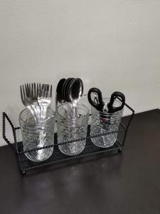 U607 Sunshine100 Netflix 65InchesTV Wifi Karaoke Swimming Pool