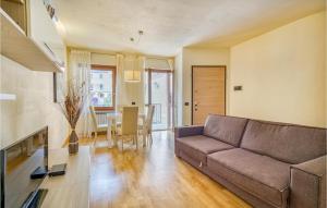 Awesome Apartment In Toscolano Maderno