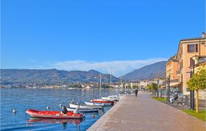 Awesome Apartment In Toscolano Maderno