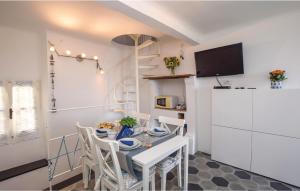 Gorgeous Home In Imperia, Loc Poggi