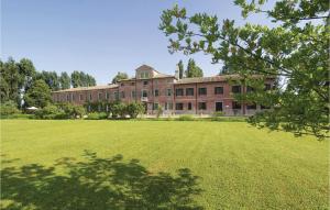 Beautiful Home In Taglio Di Po Ro