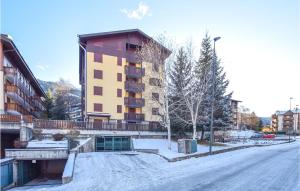 Cozy Apartment In Aprica With Wifi