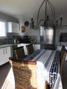 Maisons de vacances Maison avec piscine privee aux portes des Cevennes : photos des chambres