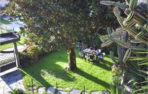 Nice Apartment In Capezzano Pianore