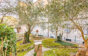 Cozy Apartment In Assisi With Wifi