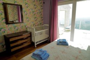 Villa Aleandra con Maravillosas Vistas al mar!