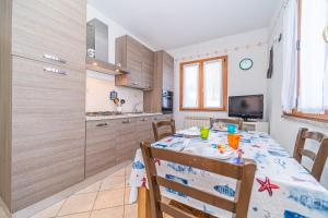 Appartamento villa da 2 fino a 4 persone giardino